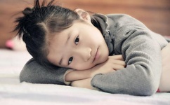 医生掀开奶罩边躁边狠狠躁视频